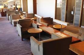 空港　ラウンジ